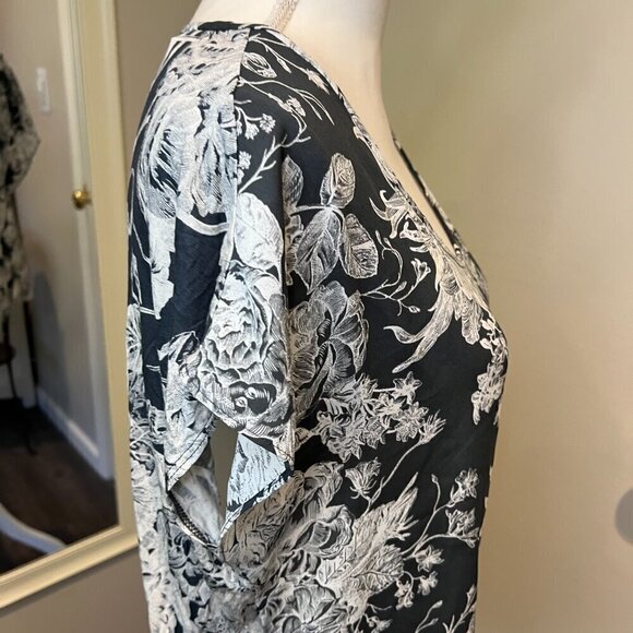 NWT Ann Taylor LOFT Gray & White Floral Dolman Short Sleeve Blouse, SIze Small - Picture 8 of 15